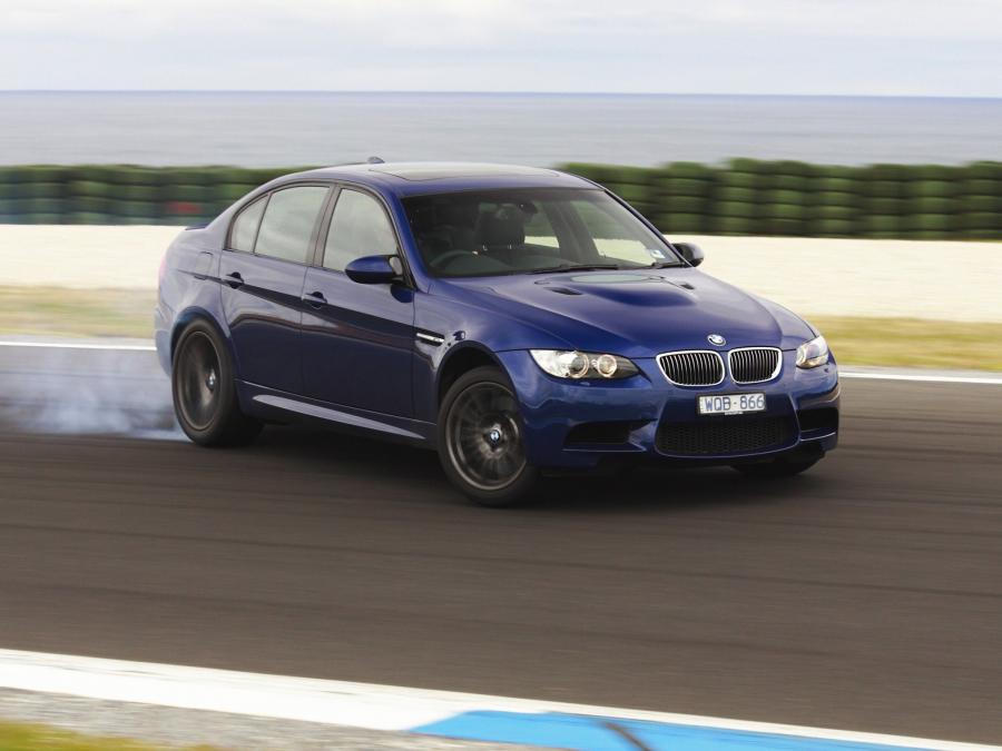  BMW M3 Sedan 2010 года  (AU) (фото 15 из 16)